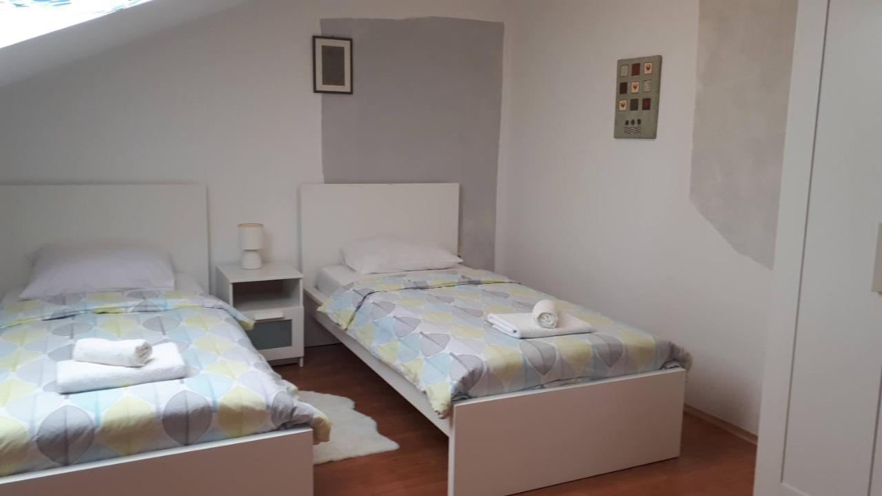 Tenja Guest House Ruza מראה חיצוני תמונה