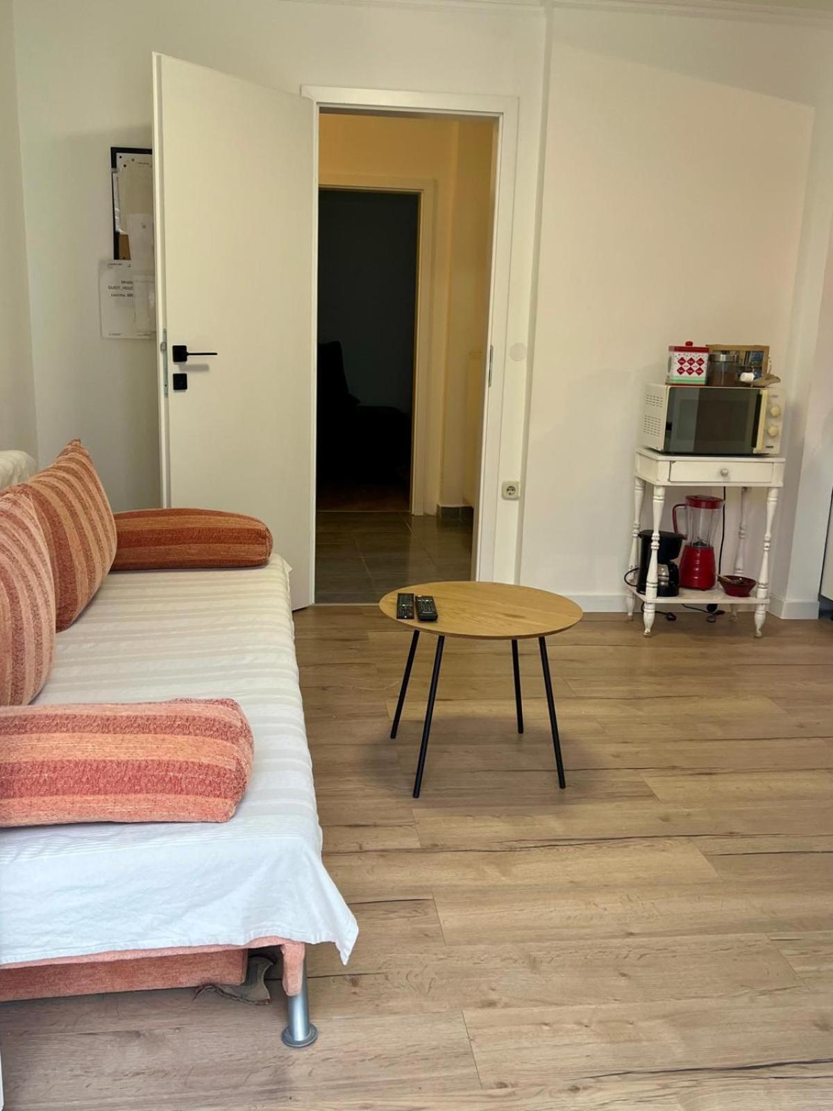 Tenja Guest House Ruza מראה חיצוני תמונה