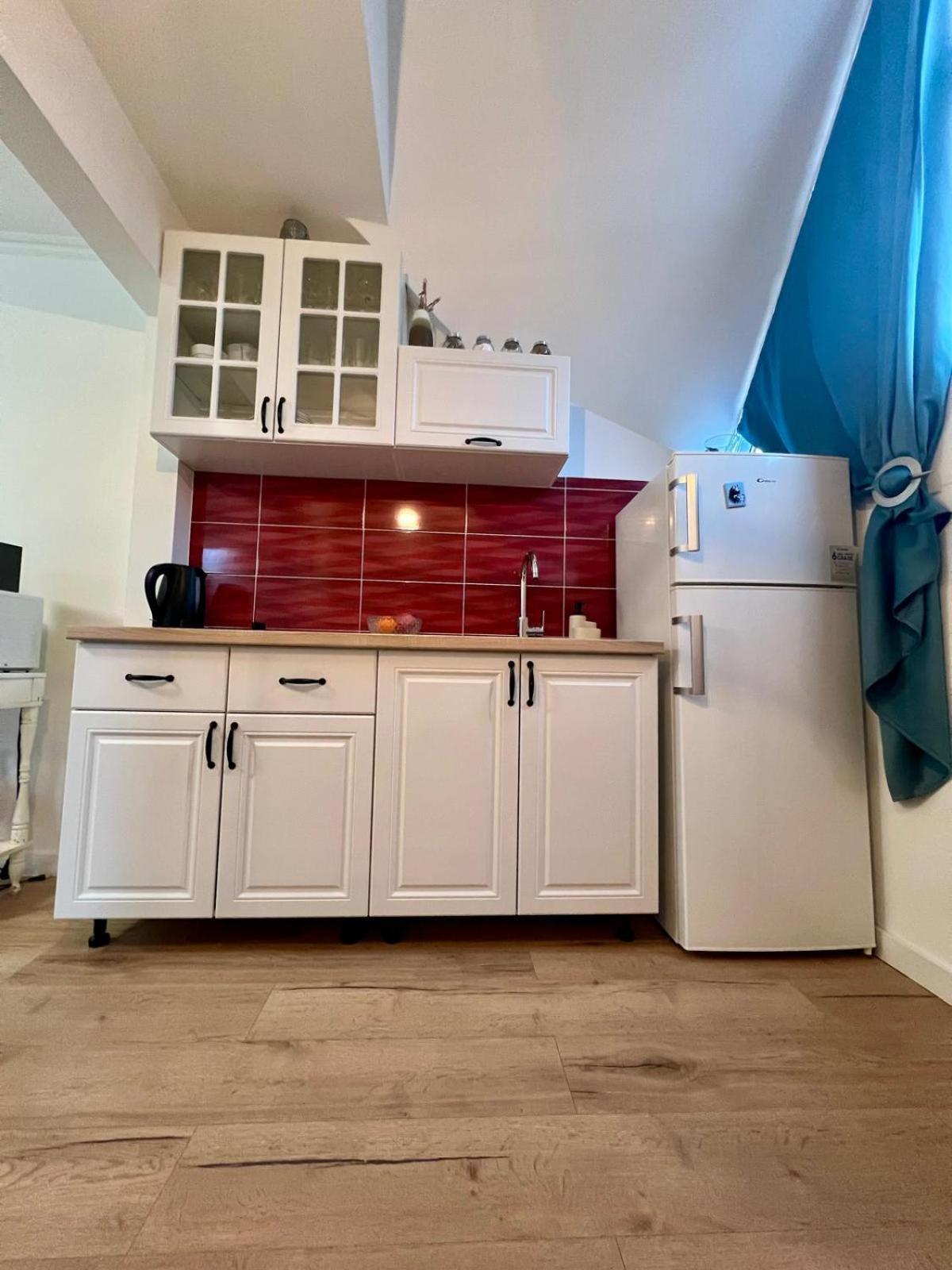 Tenja Guest House Ruza מראה חיצוני תמונה